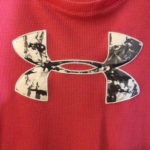 Under Armour Tops - Pink Under armor long sleeve shirt Under Armour Tops - Pink Under armor long sleeve shirt